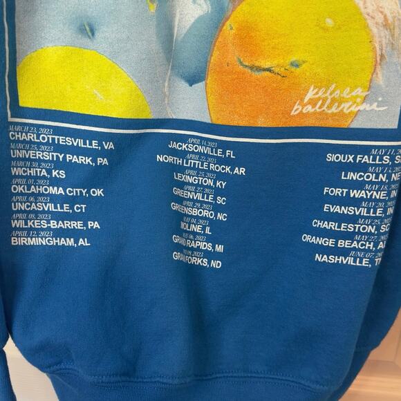 Kelsea Ballerini 2023 Heartfirst Concert Tour Hoodie Size M Blue Balloons Cities - Picture 5 of 9